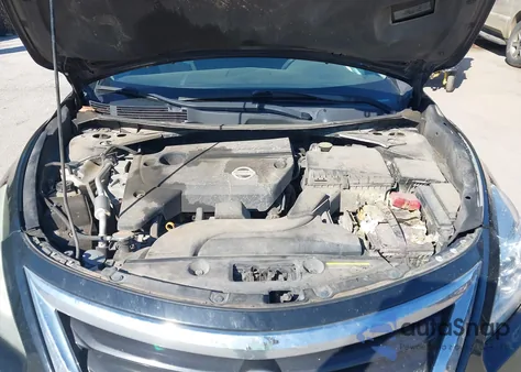 2015 Nissan Altima 2.5/2.5 S/2.5 Sl/2.5 Sv из США, поврежденный, VIN 1N4AL3AP6FC175889